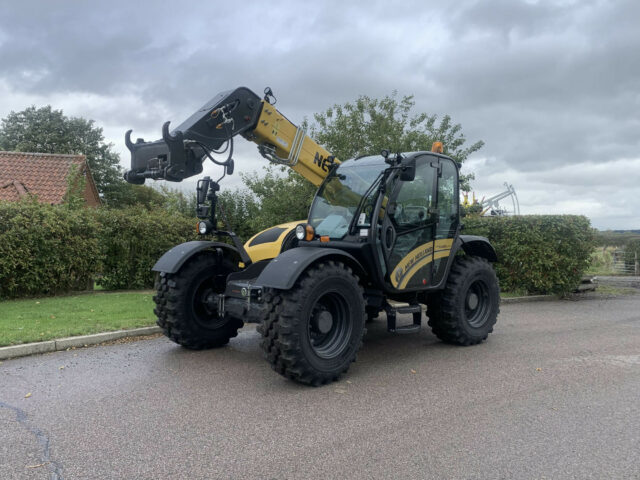 NEW New Holland TH7.42 Telehandler For Sale
