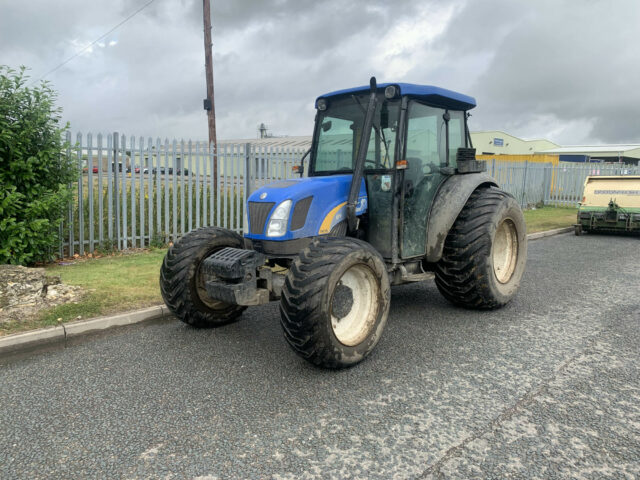 USED New Holland TN75S-A Tractor For Sale