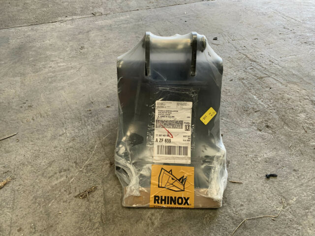 NEW Rhinox 12 Inch Bucket For Sale