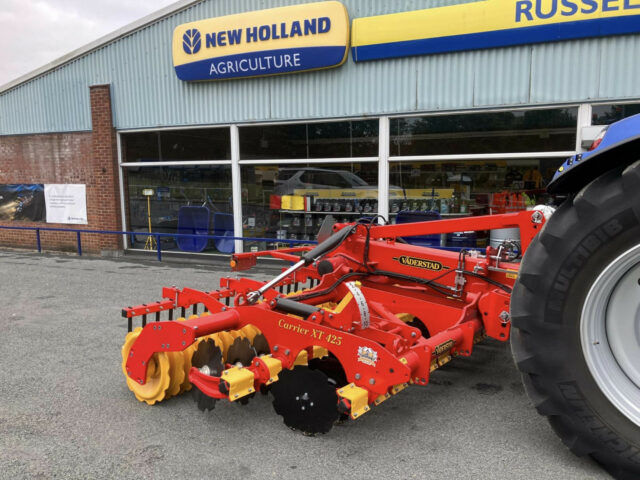 NEW Vaderstad Carrier XT 425 For Sale