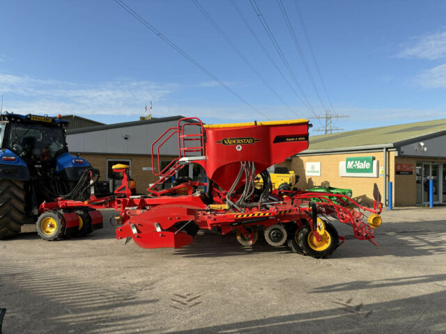 EX DEMO Vaderstad Rapid A 400S Drill For Sale