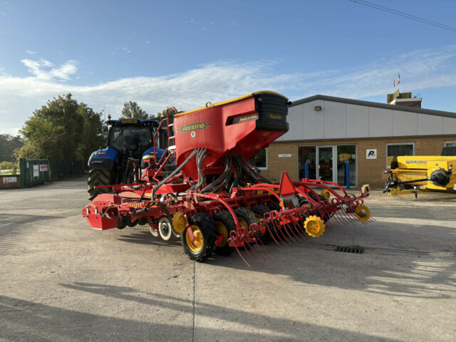 EX DEMO Vaderstad Rapid A 400S Drill For Sale