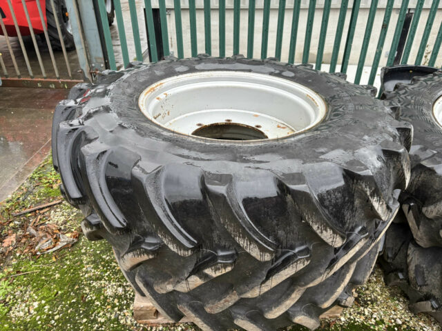 Full Set of Wheels & Tyres For Sale