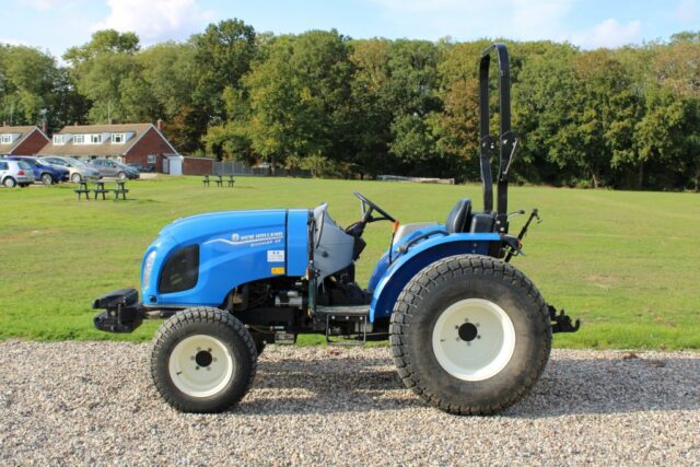 New Holland BOOMER 55 ROP