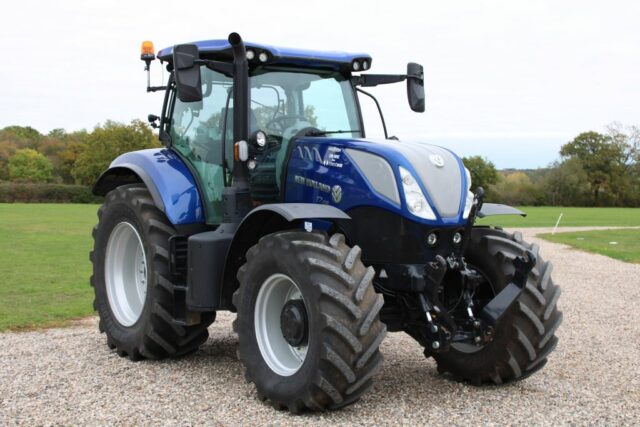 New Holland T7.225AC