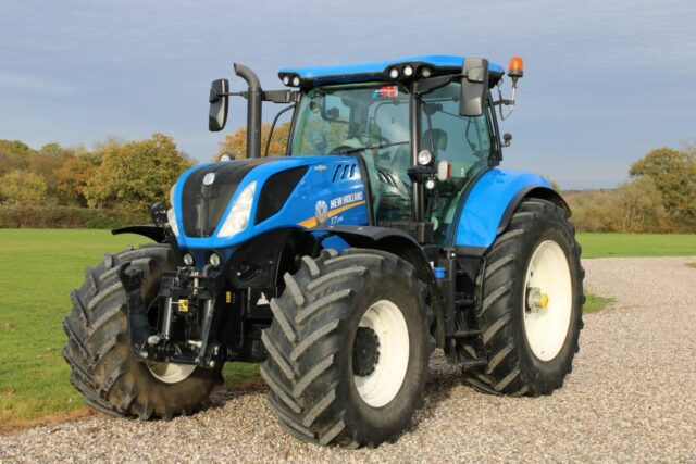 New Holland T7.245AC