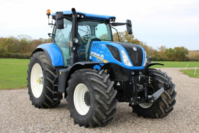 New Holland T7.260AC
