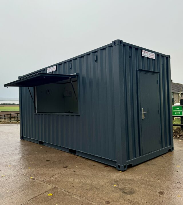 20′ x 08′ High Cube Shipping Container