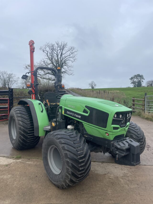 Deutz Fahr 4070e tractor