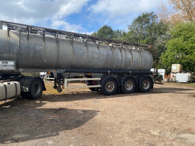 ARTIC LORRY TANKER STAINLESS 25000 LITST