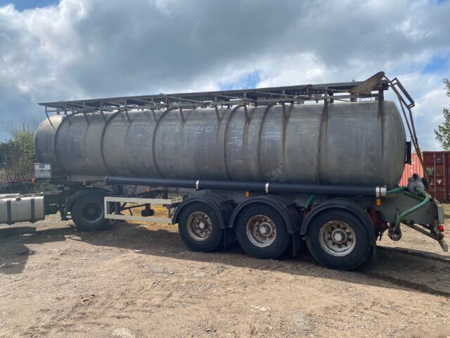 ARTIC LORRY TANKER STAINLESS 25000 LITST