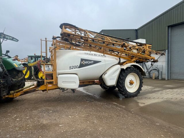 knight trailblazer 5200
