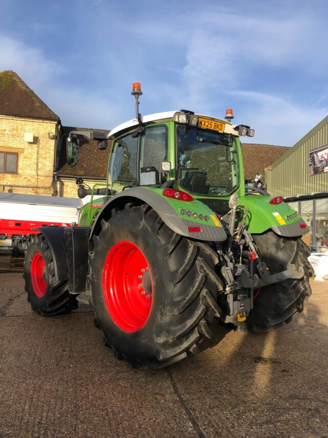 FE000419 FENDT 720 VGEN6 POWER+ TRACTOR