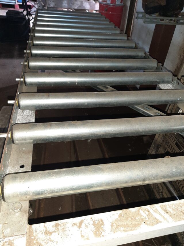 2m x 600mm gravity roller track sections