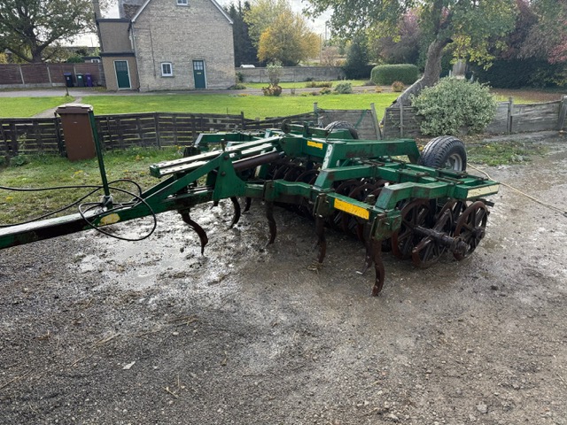 Cousins PACKER ROLLER PRESS