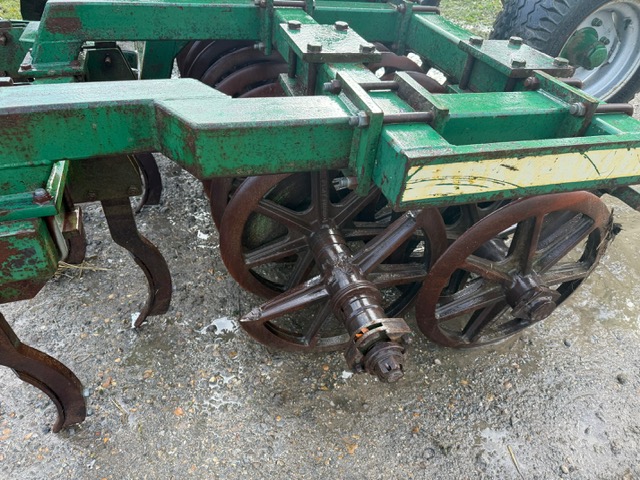 Cousins PACKER ROLLER PRESS