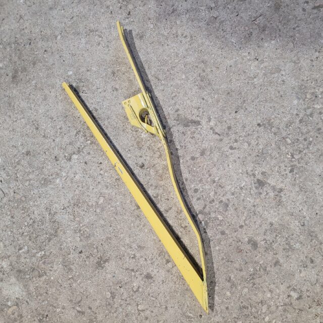 New Holland Combine Lifters