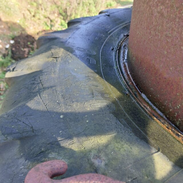 One pair Stocks Duals 20.8 R 38