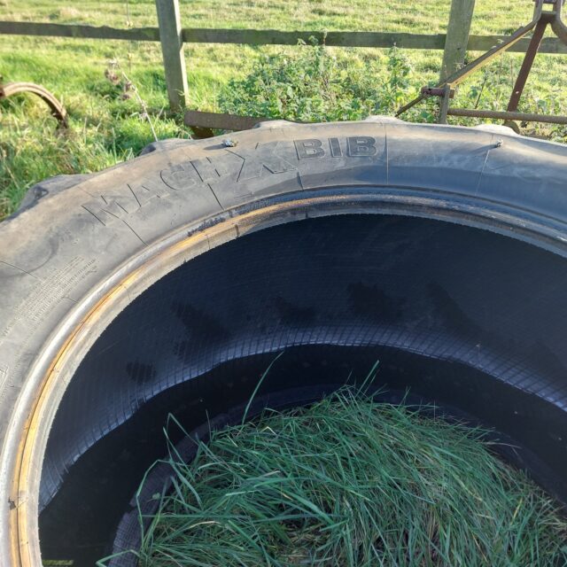 Used Michelin 900 50 R42 tyre