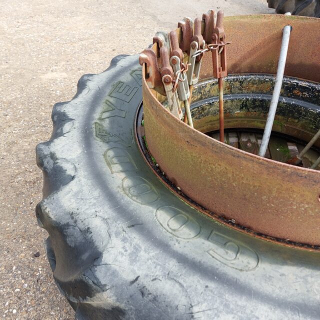 One pair Stocks Duals 18.4 R 38