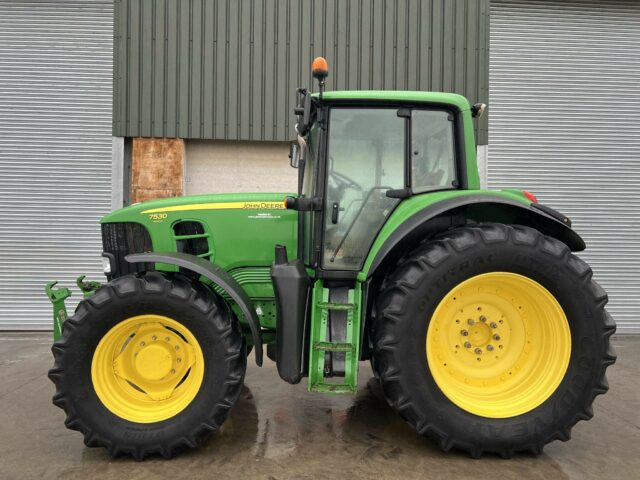 JOHN DEERE 7530 PREMIUM