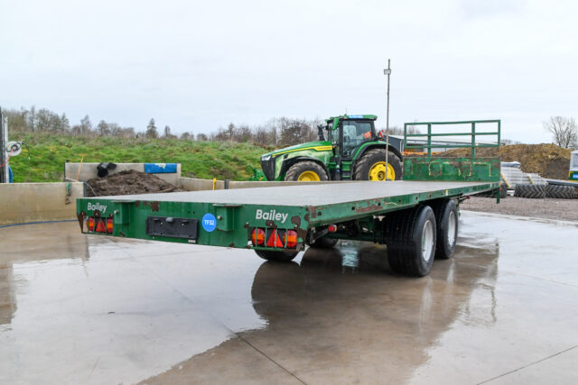 2022 32ft Flatbed Bailey Trailer