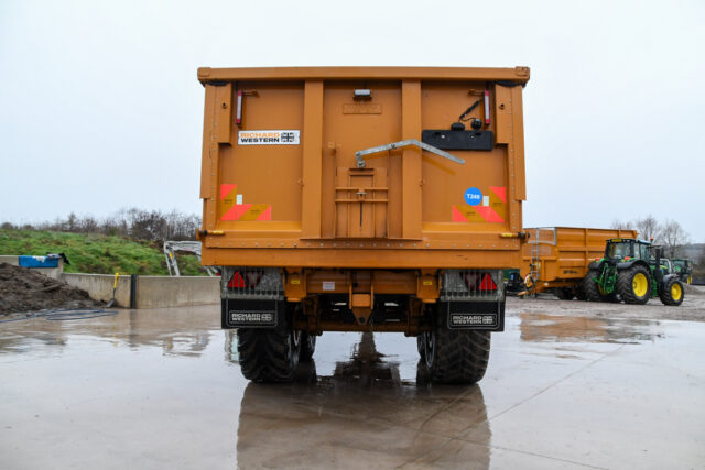 2021 SF16HS Grain Trailer