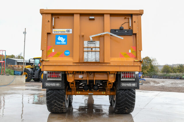 2023 SF14HS Grain Trailer