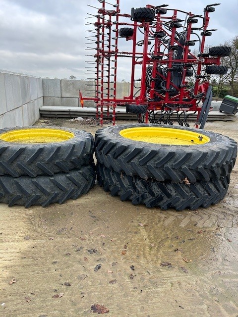 Row crop Wheels and Tyres