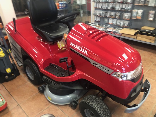 DM000240 HONDA HF2417 HBE RIDE ON MOWER