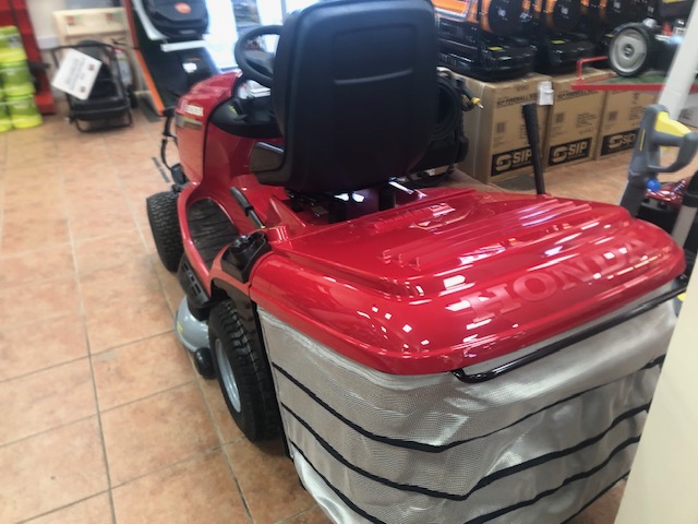 DM000240 HONDA HF2417 HBE RIDE ON MOWER