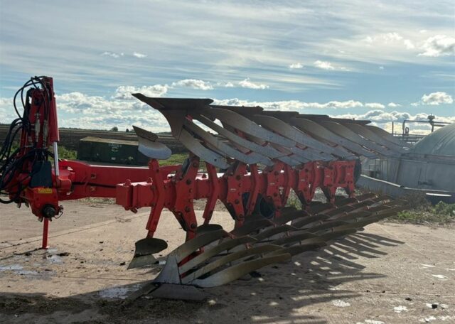 T5012753 KUHN MULTIMASTER 183 PLOUGH
