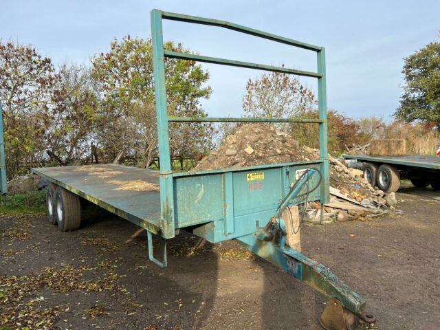 T238853A ARMSTRONG & HOLMES 12T TRAILER