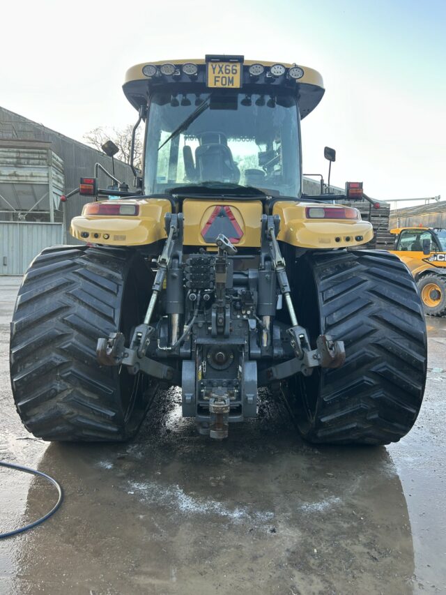 Challenger MT765e