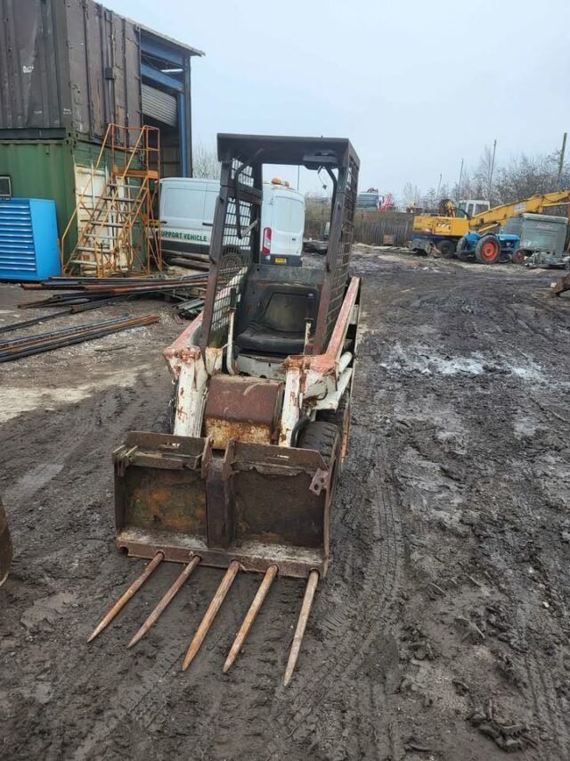 BOBCAT SKID STEER 545