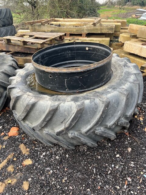 650/65r42 16.9r30 Dual Wheels