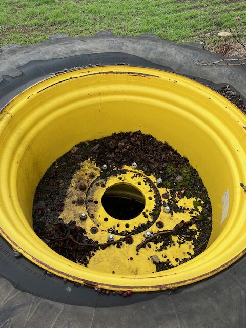 710/70r38 rims interchangable centers