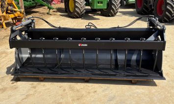 Magsi 1000l Bucket grab euro brackets