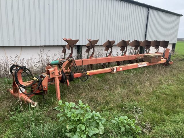 Kverneland RS100 8 Furrow 7+1 Plough