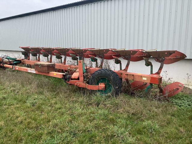 Kverneland RS100 8 Furrow 7+1 Plough