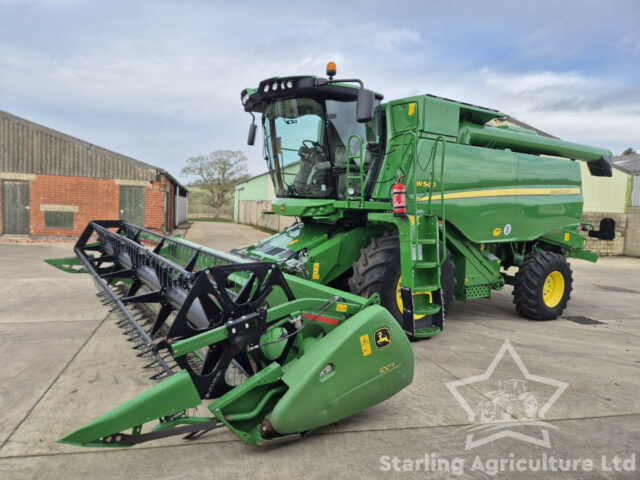John Deere W540 Combine