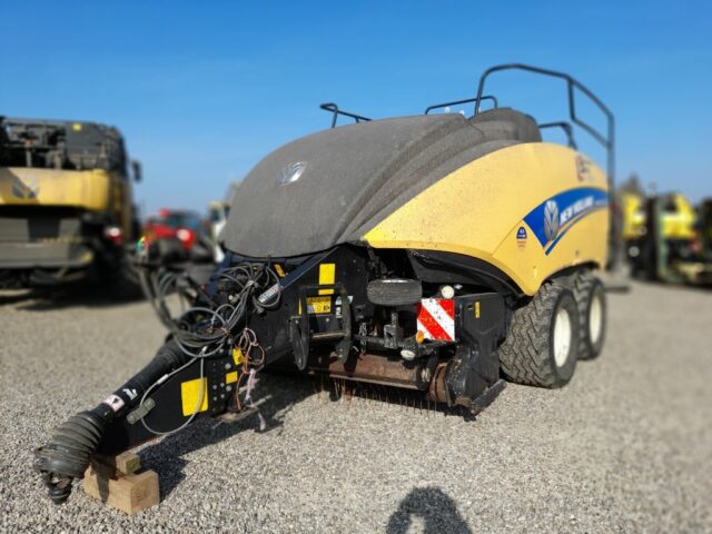 New Holland BB1290+