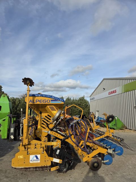 Alpego 3 metre power harrow drill combination