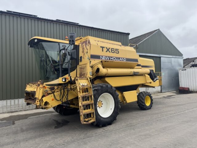 New Holland TX65 c/w 17ft Header