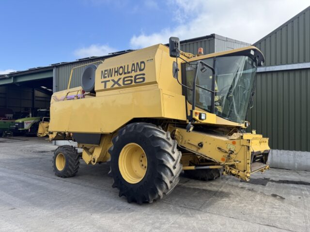 New Holland TX66 Combine Harvester c/w 20ft Header