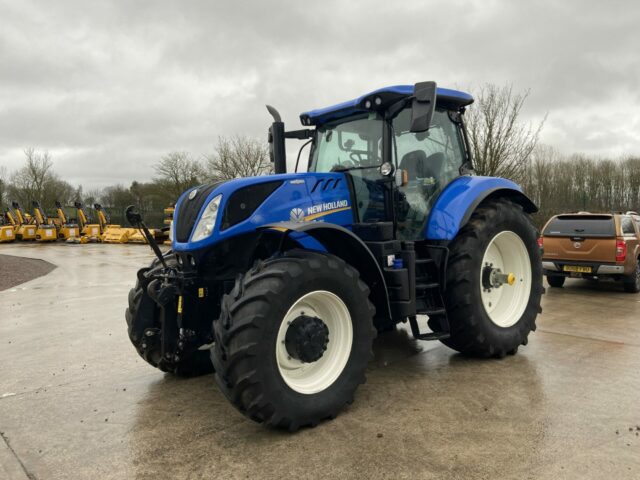 New Holland T7.270 Tractor