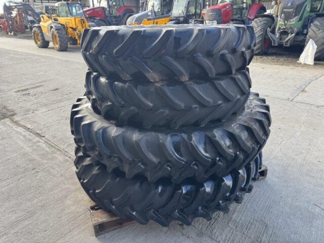340/85R36 and 380/90R50 New Holland Rowcrop Wheels