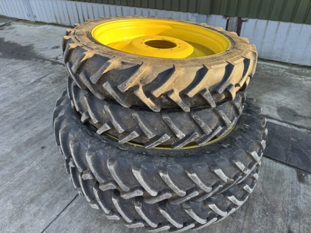 300/85R42 and 320/90R54 Row Crop Wheels