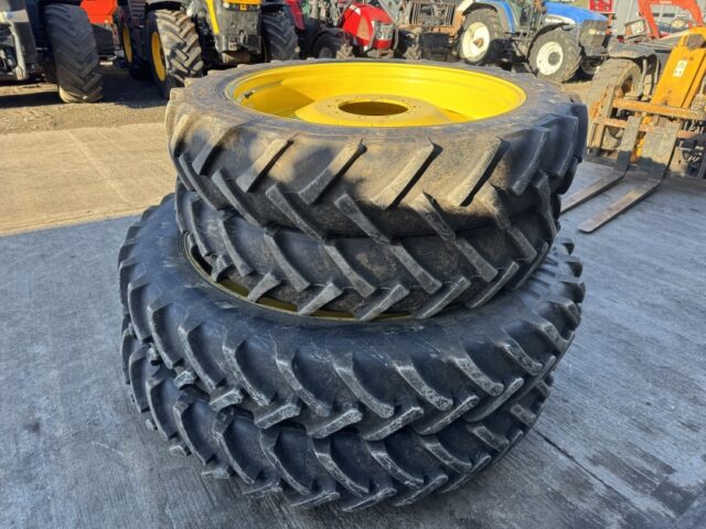 300/85R42 and 320/90R54 Row Crop Wheels