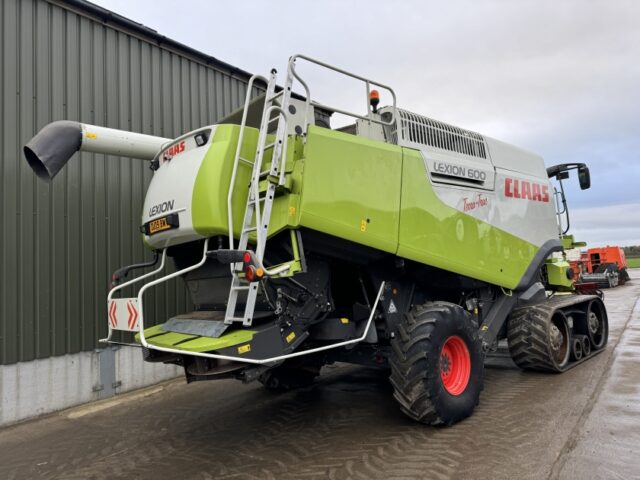 Claas Lexion 600TT c/w V1200 Header